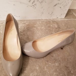 Cole Haan pump size 6